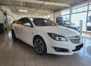 Senetle Araba: Opel İnsignia 2.0 Sedan Beyaz Otomatik